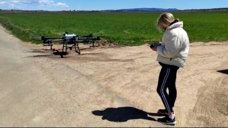 Entrevista a Estela Perez Clavijo: piloto de drones en el medio rural.